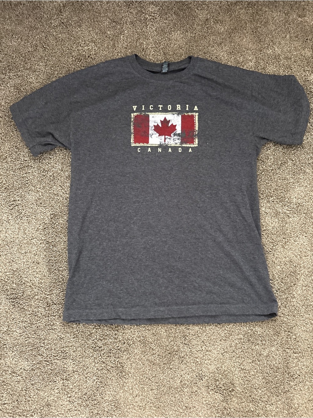 Victoria Canada Men's Heather Gray Crewneck T‑Shirt